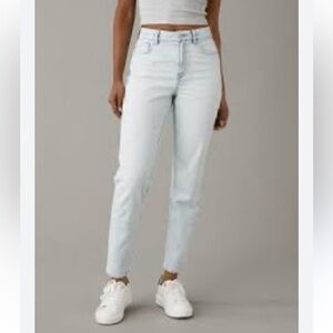 American Eagle Highrise Light Blue Marble Wash Mom Jean Cotton Size 4 Distressed